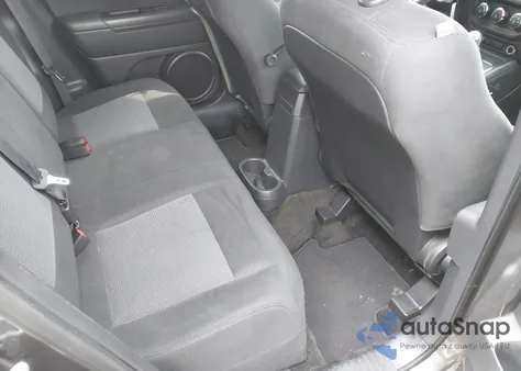 2016 Jeep Compass Sport z USA, uszkodzony, nr VIN 1C4NJCBA4GD611100